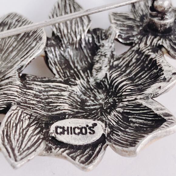 VTG Signed Chico’s Brooch Gold Tone Enamel Floral Rhinestone Pin Y2K - Picture 8 of 9